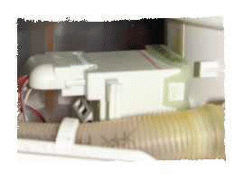 Elektrischer Anschluss der Laugenpumpe